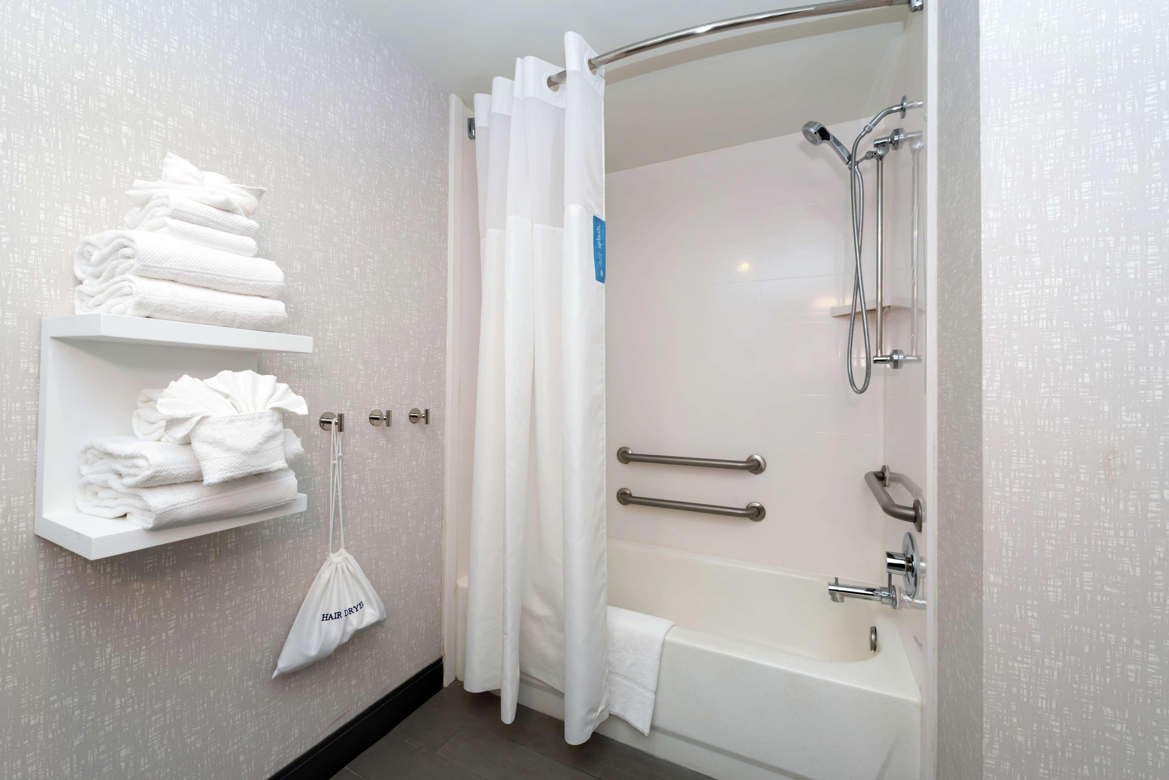 Hampton Inn Greensboro Airport Dış mekan fotoğraf