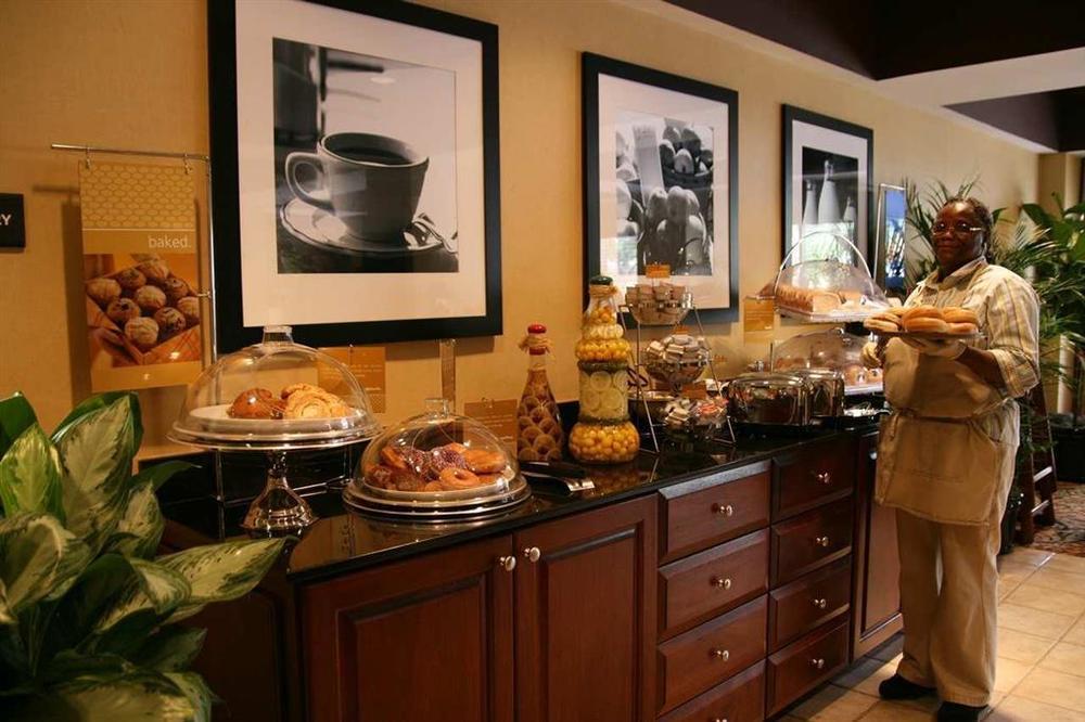 Hampton Inn Greensboro Airport Restoran fotoğraf