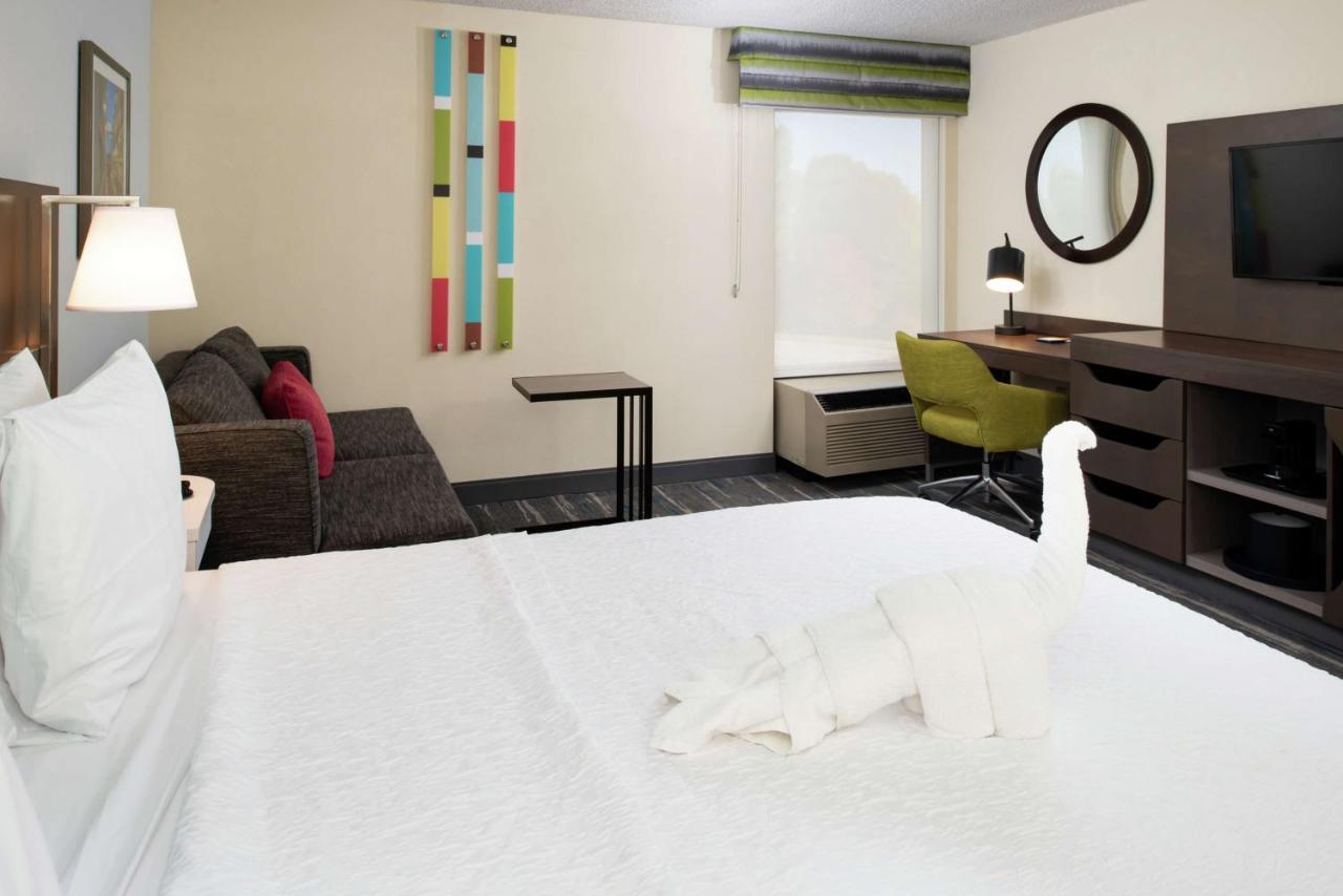 Hampton Inn Greensboro Airport Dış mekan fotoğraf
