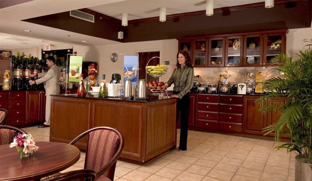 Hampton Inn Greensboro Airport Restoran fotoğraf