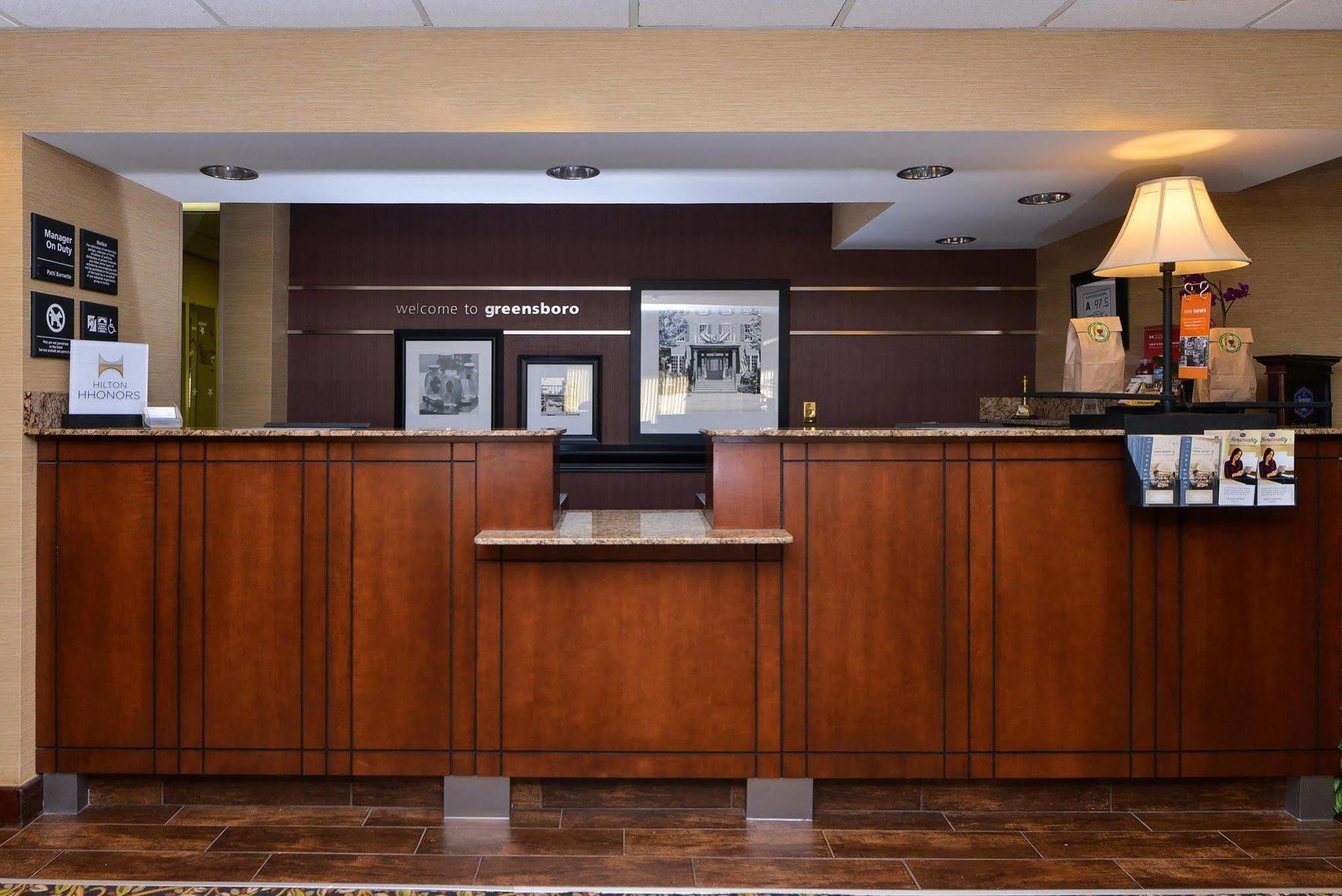 Hampton Inn Greensboro Airport Dış mekan fotoğraf