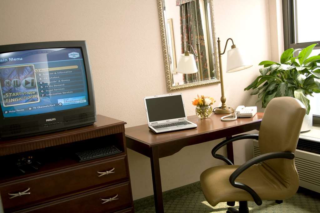 Hampton Inn Greensboro Airport Oda fotoğraf